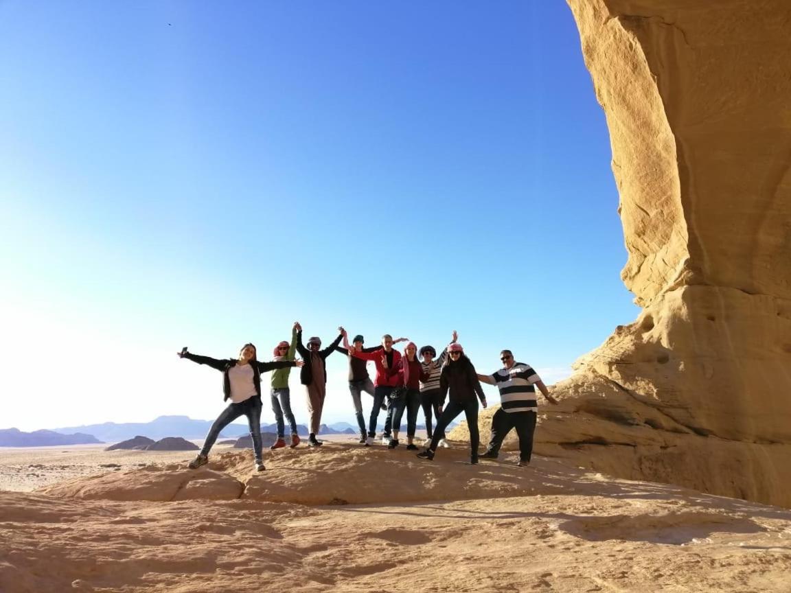 Wadi Rum-Bedouin Tents And Jeep Tours Экстерьер фото