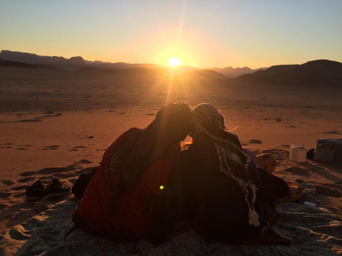 Wadi Rum-Bedouin Tents And Jeep Tours Экстерьер фото