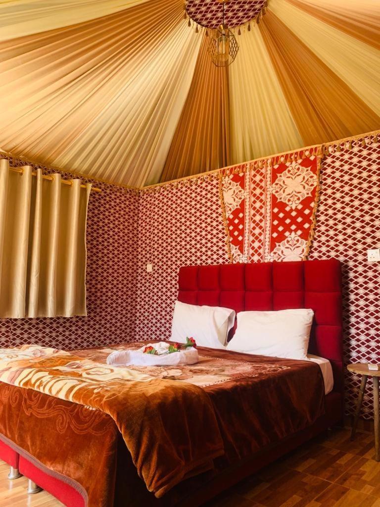 Wadi Rum-Bedouin Tents And Jeep Tours Экстерьер фото